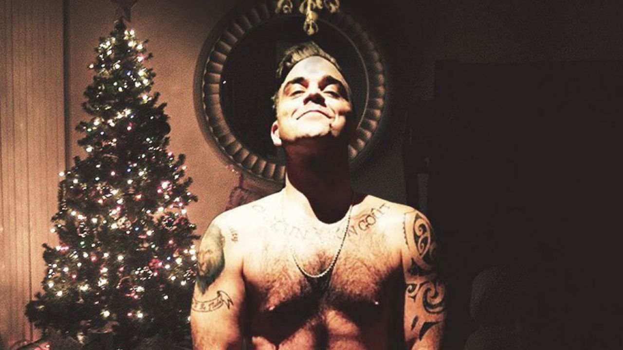 Robbie Williams festejó la Navidad ¡desnudo! | Exitoina