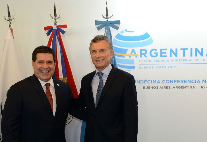 El presidente Macri con los madantarios Cartes y Temer, de Paraguay y Brasil. 