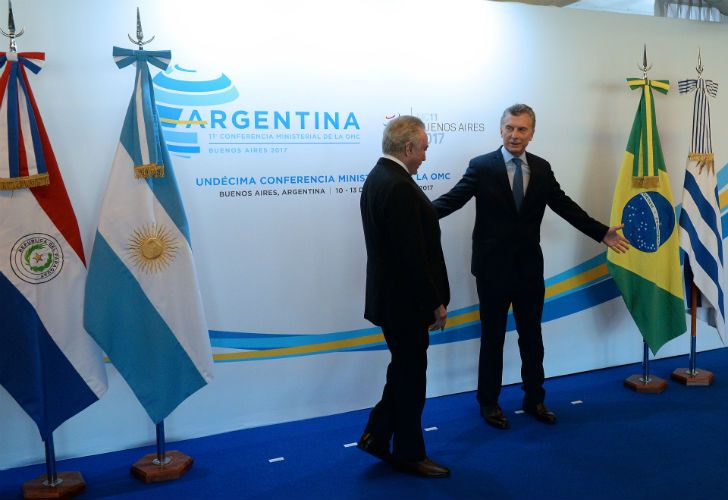 El presidente Macri con los madantarios Cartes y Temer, de Paraguay y Brasil. 