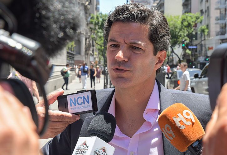  El diputado por la provincia de Santa Fe, Luciano Laspina, en el ingreso al Congreso de la Nación