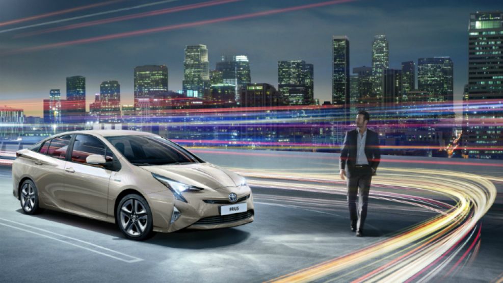 Toyota planea vender 5,5 millones de vehículos electrificados al año en 2030