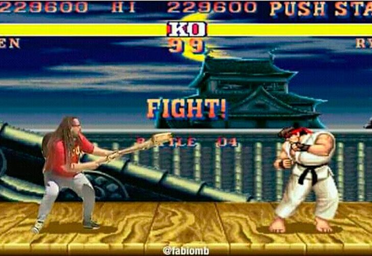 Usuarios de las redes sociales se divertían remixando su imagen en memes, Romero enfrentándose a Ryu en Street Fighter