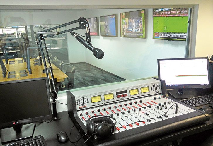 Estudios. En la sede editorial de Perfil en Barracas están las nuevas áreas de radio y TV. 