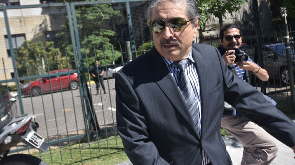 Former president Néstor Kirchner’s cousin, Carlos Kirchner, was a former assistant secretary for the Coordination of Public Works at the Interior Ministry.