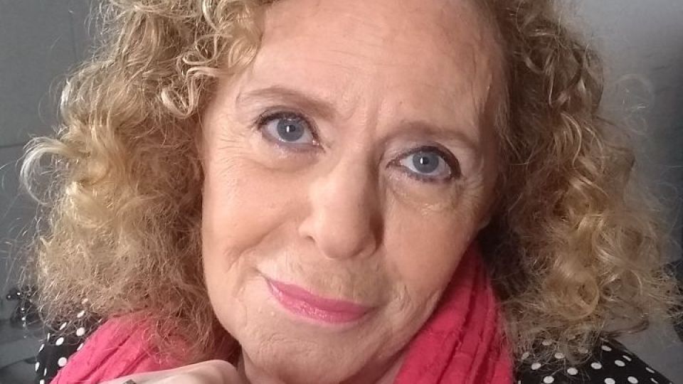 “Empecé a escribir para la revista Hortensia porque no soy una escritora seria, no me sale.”