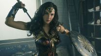 gal-gadot-WonderWoman