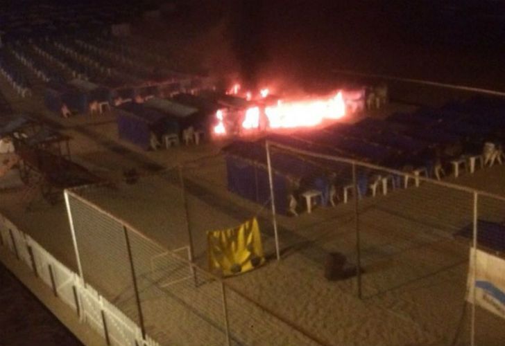 El fuego se desató en la madrugada del miércoles.