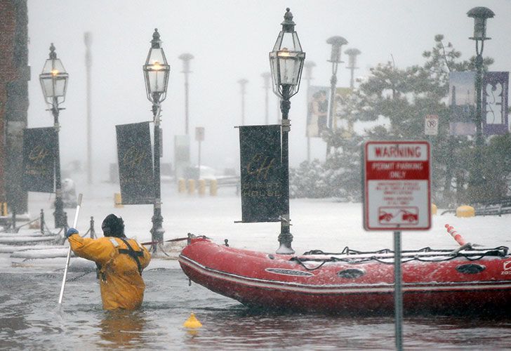 Estados Unidos enfrenta unas de las peores nevadas en su historia