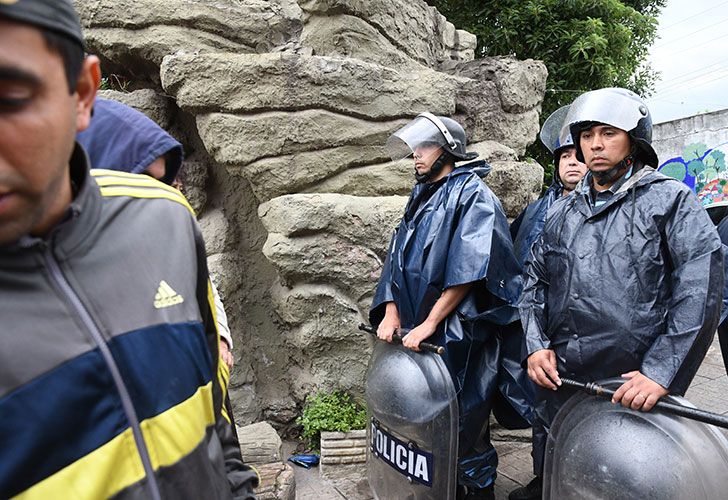 Un detenido en una comisaria del partido bonaerense de Merlo resultó herido durante un motín protagonizado por los presos alojados en esa dependencia, a raíz del ingreso de otro con quien no querían compartir la celda.