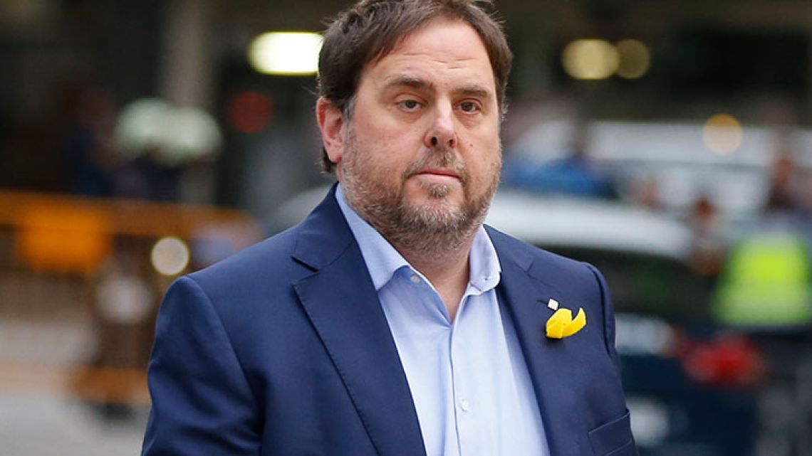 Former Catalan vice-president Oriol Junqueras arrives at the National Court for questioning by a National Court judge investigating possible rebellion charges in Madrid on January 4, 2018.
