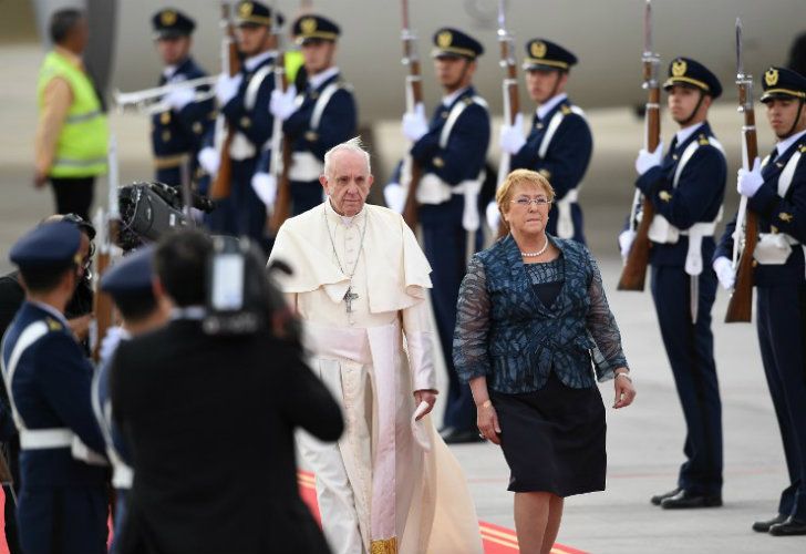 La presidente Bachelet recibió al Papa Francisco en Chile.