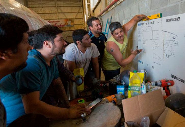 Construyen una réplica del Ara San Juan para homenajear a los tripulantes