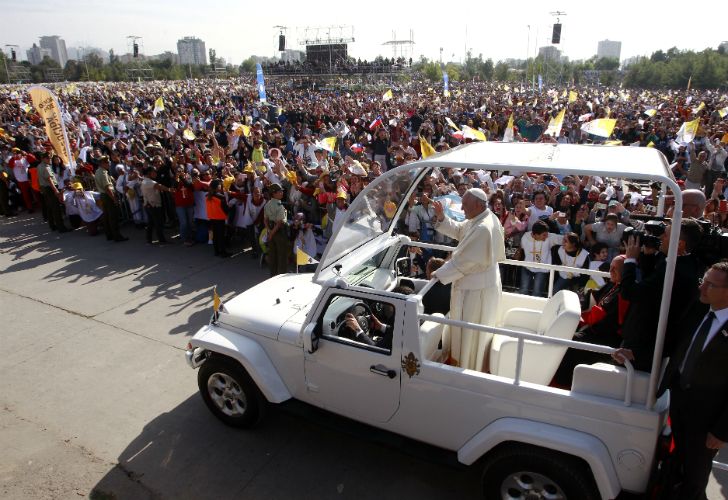 Decenas de personas fueron arrestadas hoy Chile durante violentas protestas contra la visita papal.