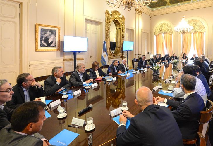 Macri encabezó su primera reunión de gabinete del año que sirvió, a la vez, como una charla “motivacional” para sus ministros.