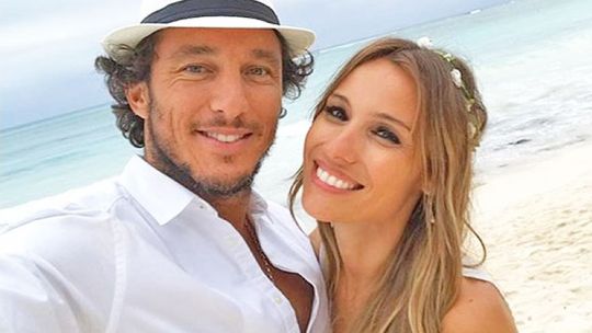 Amor. El tenista tandilense viajó para estar con la modelo, a quien antes le había enviado flores y una carta. De regalo, un costoso reloj.