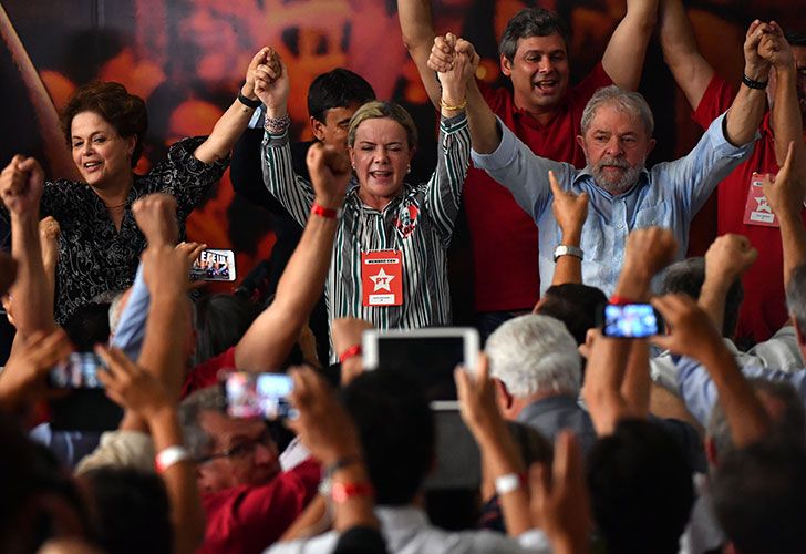 El Partido de los Trabajadores proclama a Lula como candidato a presidente