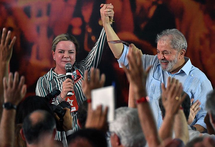 El Partido de los Trabajadores proclama a Lula como candidato a presidente