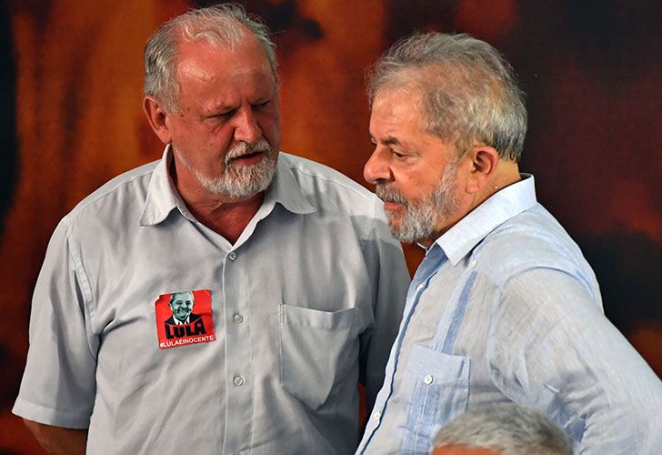 El Partido de los Trabajadores proclama a Lula como candidato a presidente