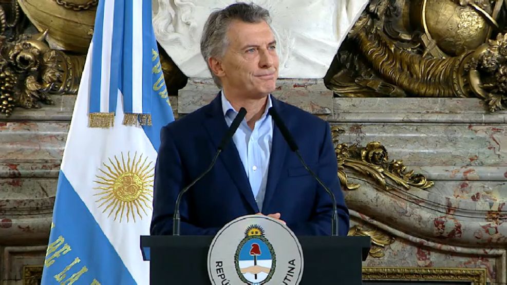 Mauricio Macri en conferencia de prensa tras su viaje por Europa.