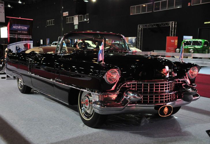 El Cadillac que adquirió Perón fue utilizado por Hugo Chávez, Carlos Menem, Raúl Alfonsin y Arturo Frondisi.