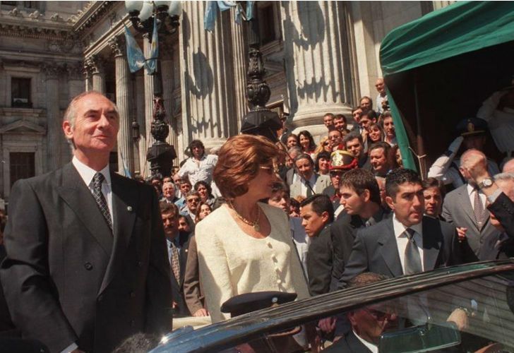 De La Rúa en el Cadillac de Perón.