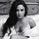 0215_Demi_Lovato_g