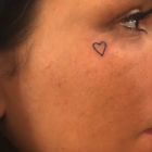 cande tinelli tatuaje corazon