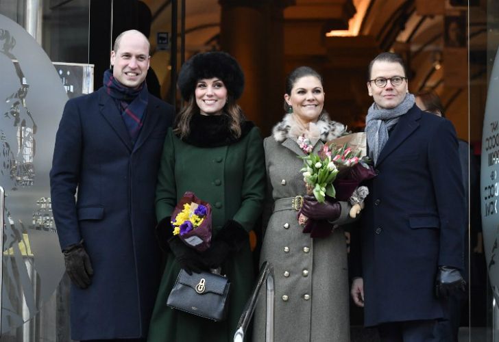 El príncipe Guillermo de Inglaterra y su esposa Catalina, duquesa de Cambridge, reunieron a decenas de admiradores suecos y noruegos en el viaje oficial que realizaron esta semana a estos países nórdicos.