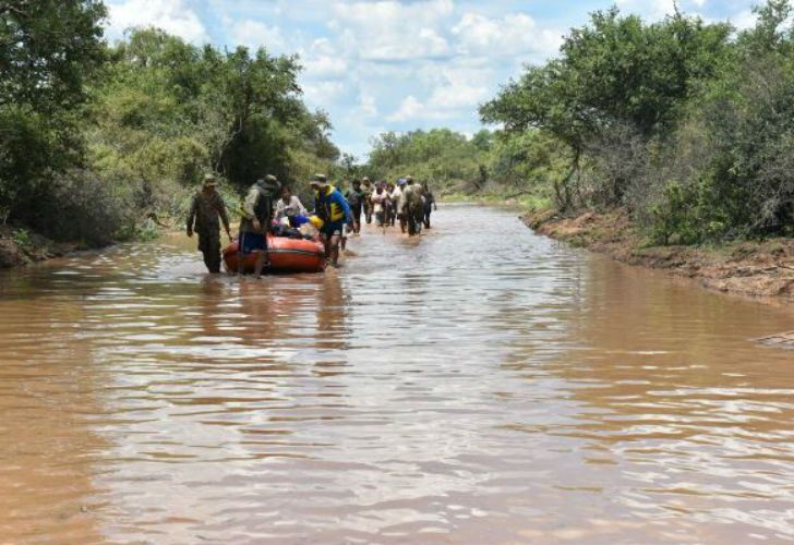 La crecida del río Pilcomayo sigue afectando a Salta.