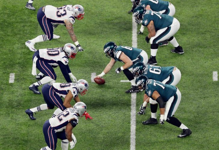 Justin Timberlake puso hoy el Super Bowl al rojo vivo al interpretar en el entretiempo del juego entre los New England Patriots y los Philadelphia Eagles varios de sus éxitos y dedicar parte de la presentación a un homenaje a Prince.