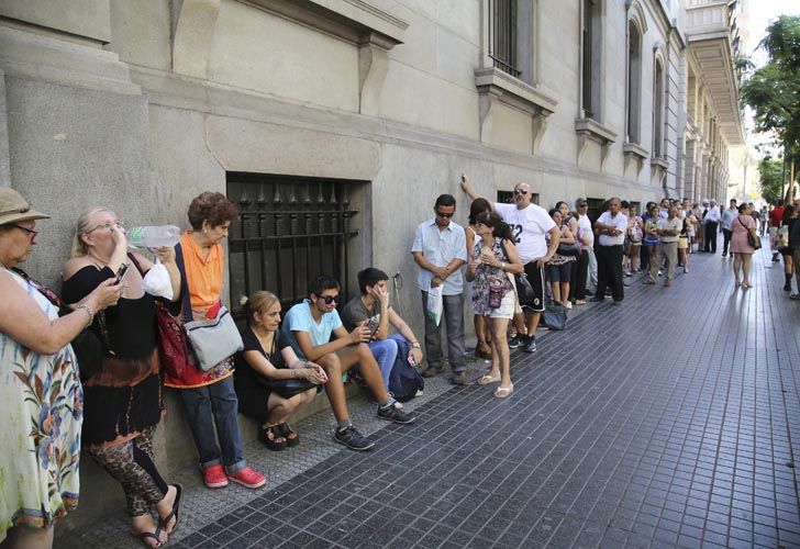 El velatorio comenzó a las 10 en el Palacio de la Legislatura Porteña.