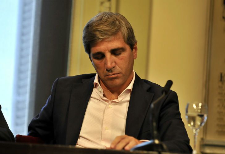 Sin acciones en Noctua, Caputo comenzó a desempeñarse como secretario de Finanzas, negoció la deuda con los holdouts y el valor de los bonos defaulteados de la deuda argentina.