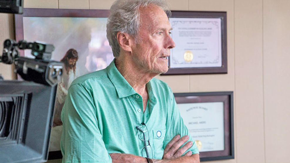 1102_clint_eastwood_warnerbrospictures_g.jpg