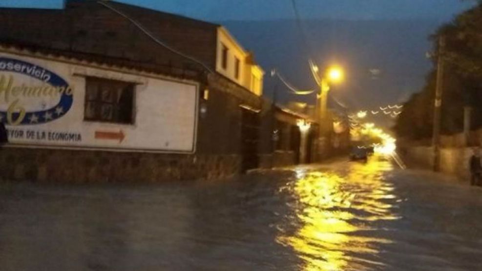 Grandes inundaciones por las lluvias en Tilcara.