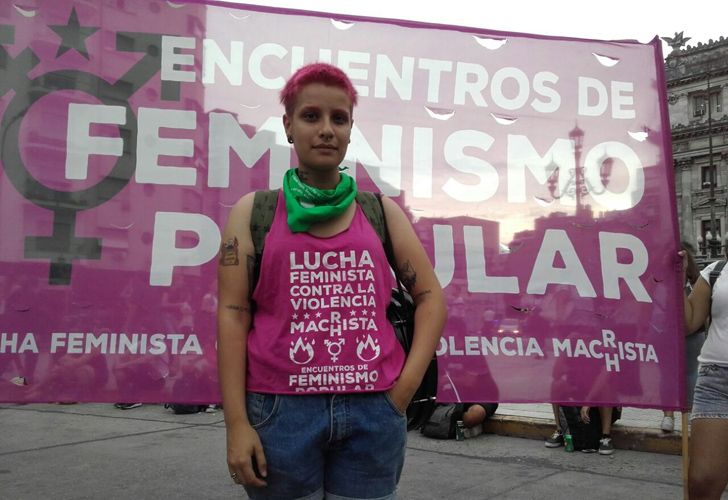  Bajo el lema "Aborto legal ya", la convocatoria reunió a una multitud que se reunió en la Plaza del Congreso encabezada por organizaciones feministas y agrupaciones políticas de izquierda, entre otros.