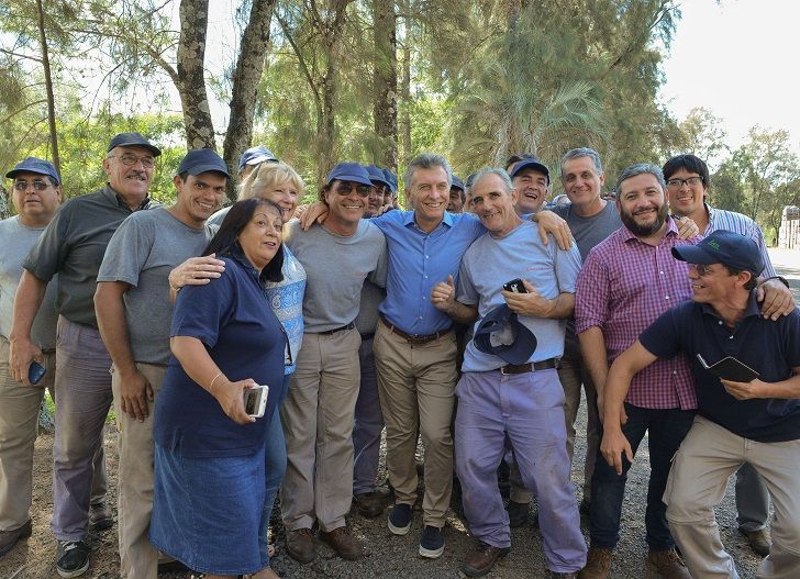 El presidente Mauricio Macri recorrió la nueva planta de producción de agua potable en Concordia