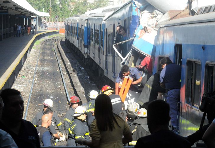 Más de 1200 pasajeros viajaban en la formación. 