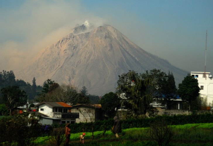 El Sinabung es uno de los volcanes más activos de Indonesia desde 2010.