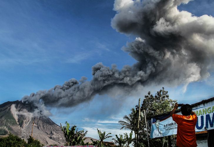 El Sinabung es uno de los volcanes más activos de Indonesia desde 2010.