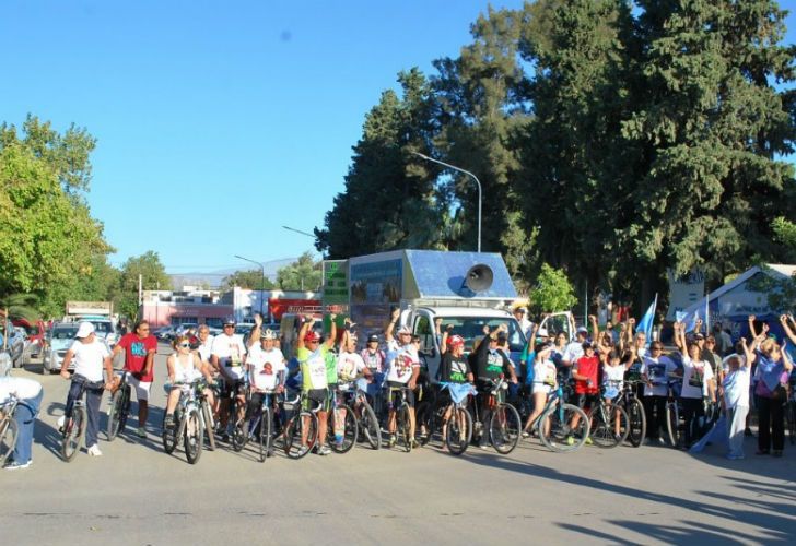 Bicicleteada por la Ley de Glaciares.