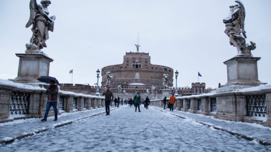 Fotos Intensa nevada en Italia Roma y el Vaticano se visten de blanco Perfil Fotos Intensa nevada en Italia Roma y el Vaticano se visten de blanco Perfil