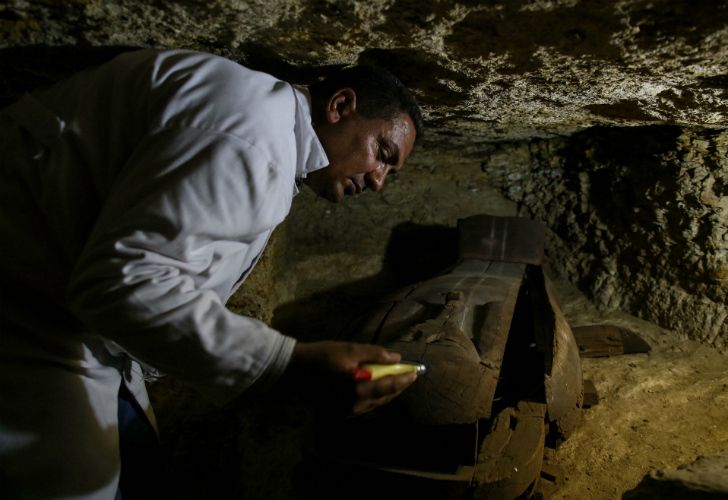 Una gran necrópolis egipcia fue descubierta al sur de El Cairo.