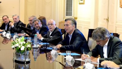Mauricio Macri junto a su gabinete