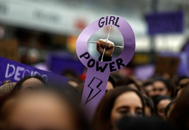 Carteles en la marcha 8M española