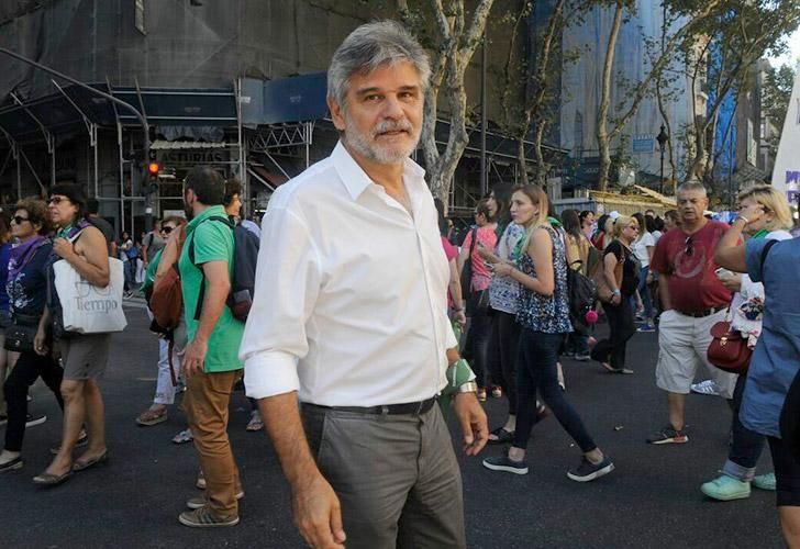 El Diputado del Parlasur, Daniel Filmus en la marcha del 8M