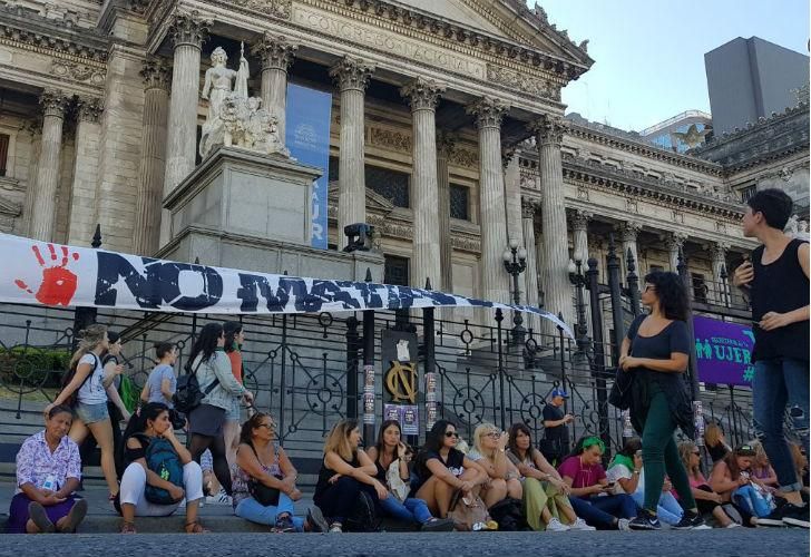 Buena parte de los reclamos del 8M se dirigen al Congreso argentino.