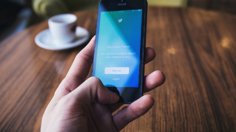 Los trolls y bots se dedican a desprestigiar y acosar periodistas disidentes.