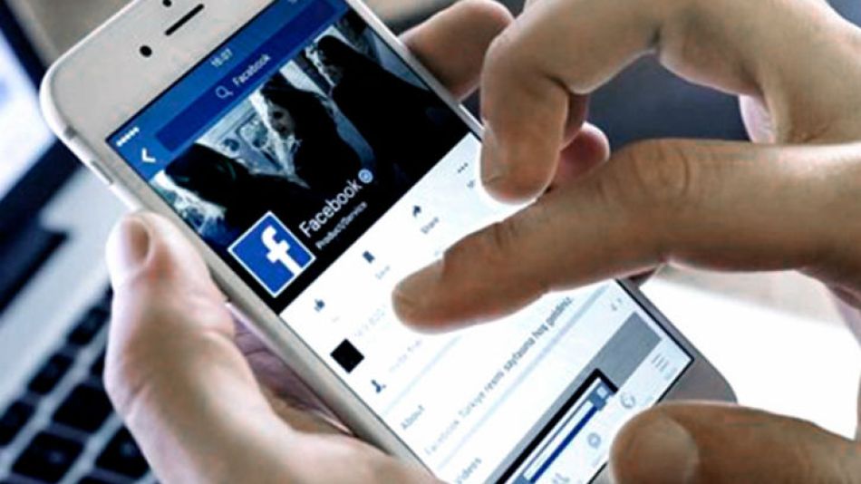 La red social Facebook.