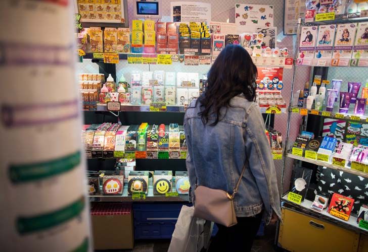 Japón desea lanzar los preservativos más finos del mundo. 