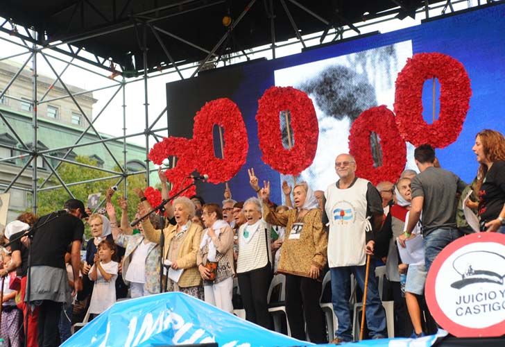 El discurso central del acto estuvo a cargo de las Abuelas de Plaza de Mayo.